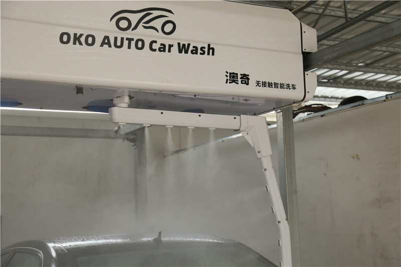 Pros and Cons of Automatic Car Washes